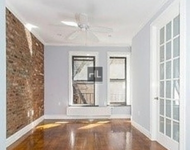 East 13th Street - Photo Thumbnail 4