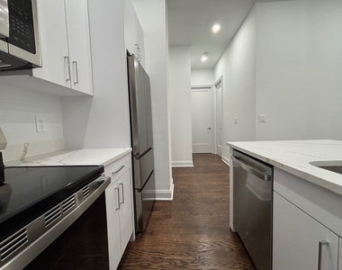 West 68 Street - Photo Thumbnail 5