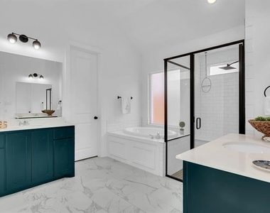 6029 Foxwheel Way - Photo Thumbnail 9