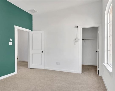 6029 Foxwheel Way - Photo Thumbnail 13