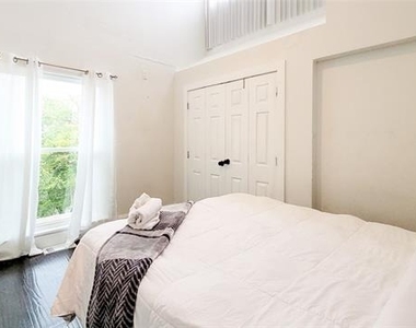 5815 Phoenix Drive - Photo Thumbnail 5
