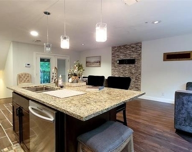 5815 Phoenix Drive - Photo Thumbnail 3