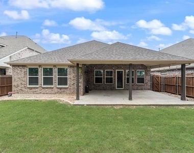 2819 Willow Lane - Photo Thumbnail 22