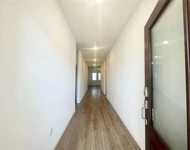 1118 Mahogany Lane - Photo Thumbnail 1