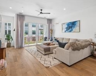 236 Melba Street - Photo Thumbnail 2