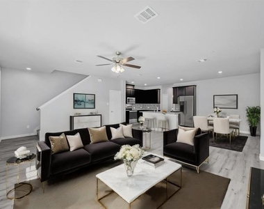 3112 Solana Circle - Photo Thumbnail 2