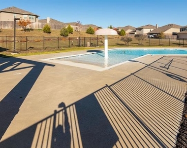 5509 Soledad Drive - Photo Thumbnail 21