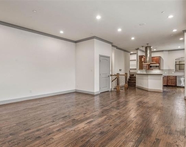 3142 Ross Avenue - Photo Thumbnail 1