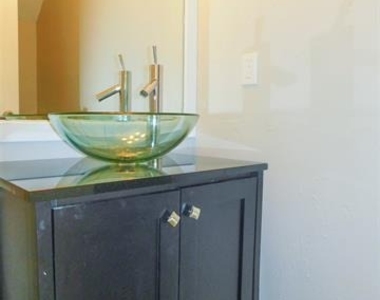 1137 Dallas Drive - Photo Thumbnail 6