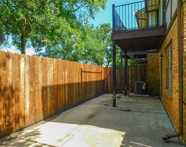 1137 Dallas Drive - Photo Thumbnail 17