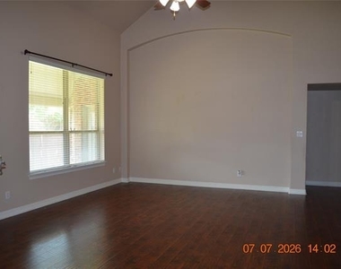9638 Castlerock Trail - Photo Thumbnail 10