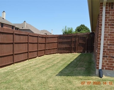9638 Castlerock Trail - Photo Thumbnail 31