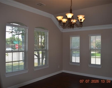 9638 Castlerock Trail - Photo Thumbnail 4