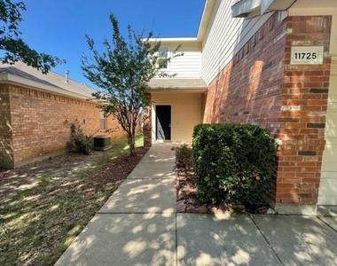 11725 Cottontail Drive - Photo Thumbnail 1