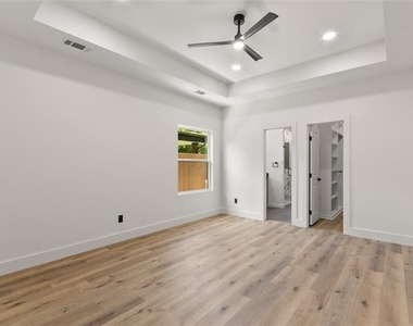 4917 Melodylane Street - Photo Thumbnail 15