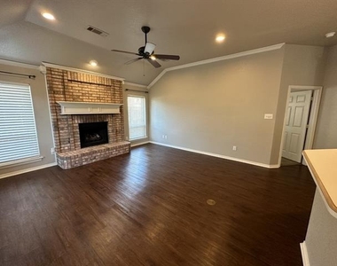 2751 Crystal Glenn Circle - Photo Thumbnail 10