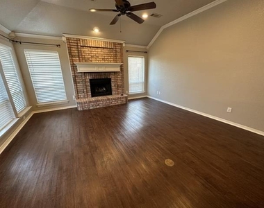 2751 Crystal Glenn Circle - Photo Thumbnail 7