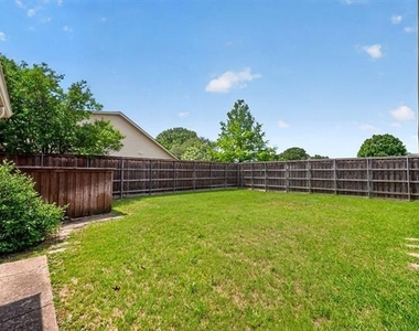 3107 Canyon Creek Drive - Photo Thumbnail 23