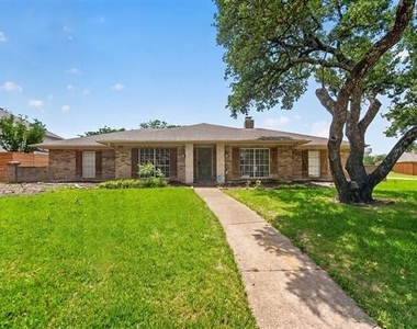 3107 Canyon Creek Drive - Photo Thumbnail 22