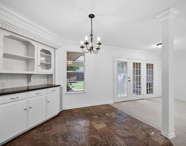 3107 Canyon Creek Drive - Photo Thumbnail 11
