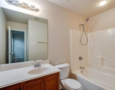 121 Cliff Heights Circle - Photo Thumbnail 20