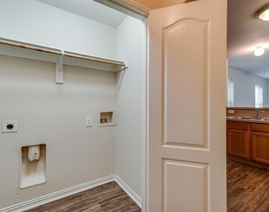 121 Cliff Heights Circle - Photo Thumbnail 17