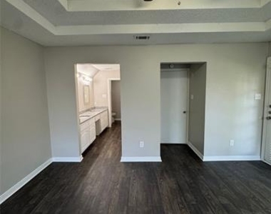 453 Little Valley Court - Photo Thumbnail 6