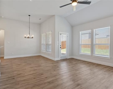 6205 Tahoe Winds Drive - Photo Thumbnail 19