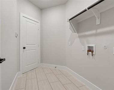 6205 Tahoe Winds Drive - Photo Thumbnail 22