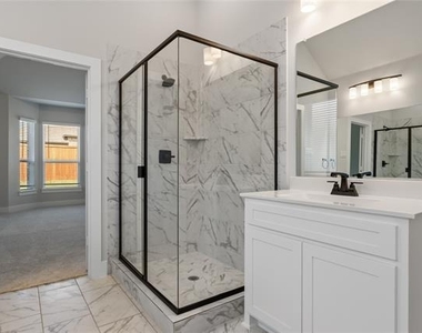 6205 Tahoe Winds Drive - Photo Thumbnail 17