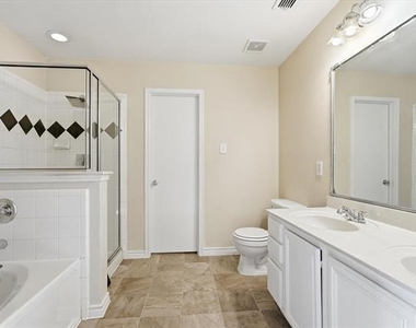 3009 Dusty Oak Drive - Photo Thumbnail 15