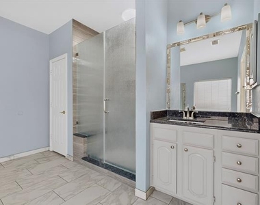 1812 Meadow Ridge Drive - Photo Thumbnail 20