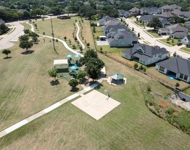 1812 Meadow Ridge Drive - Photo Thumbnail 39