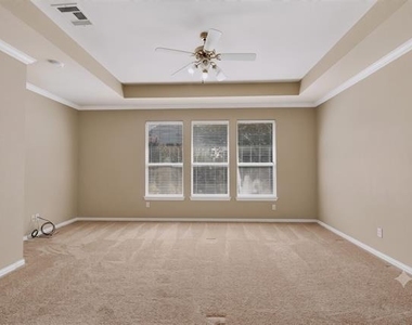 1812 Meadow Ridge Drive - Photo Thumbnail 16