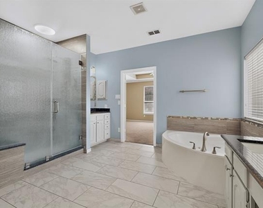 1812 Meadow Ridge Drive - Photo Thumbnail 21