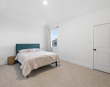 1528 Sandhill Lane - Photo Thumbnail 28