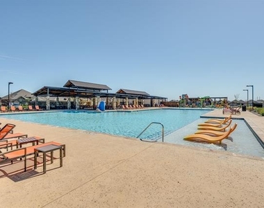 649 Lightheart Lane - Photo Thumbnail 16