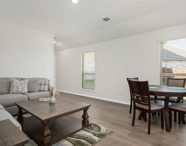 649 Lightheart Lane - Photo Thumbnail 5