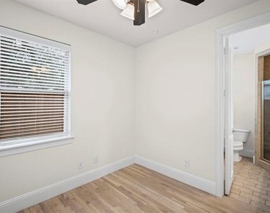 4144 Grassmere Lane - Photo Thumbnail 11