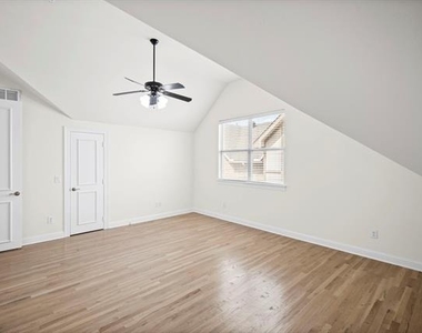 4144 Grassmere Lane - Photo Thumbnail 16