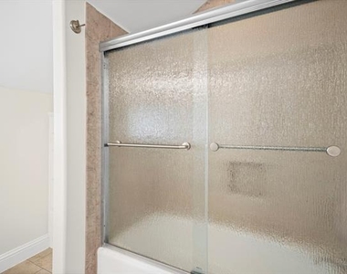4144 Grassmere Lane - Photo Thumbnail 22