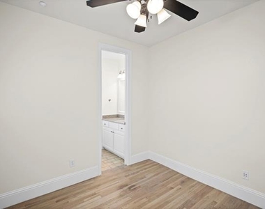 4144 Grassmere Lane - Photo Thumbnail 10