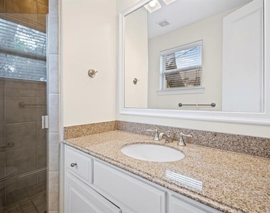 4144 Grassmere Lane - Photo Thumbnail 12