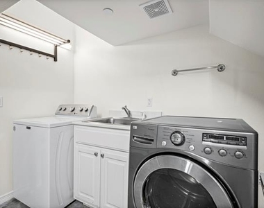 4144 Grassmere Lane - Photo Thumbnail 24