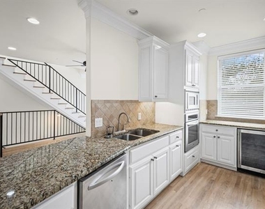 4144 Grassmere Lane - Photo Thumbnail 8