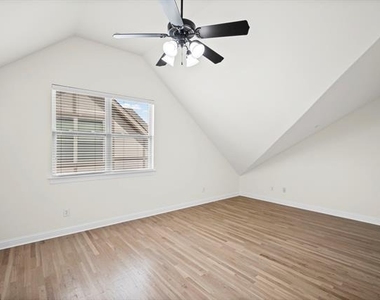 4144 Grassmere Lane - Photo Thumbnail 17