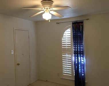 7309 Caruth Drive - Photo Thumbnail 5