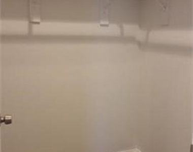 2208 Oliver Street - Photo Thumbnail 8
