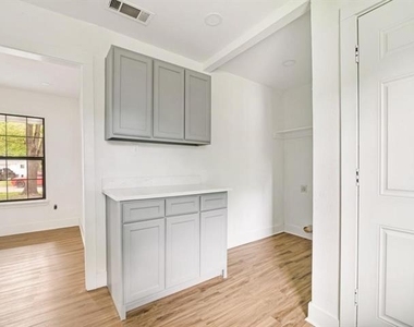 616 Leyenda Drive - Photo Thumbnail 16