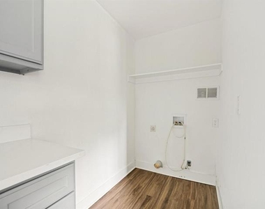 616 Leyenda Drive - Photo Thumbnail 15